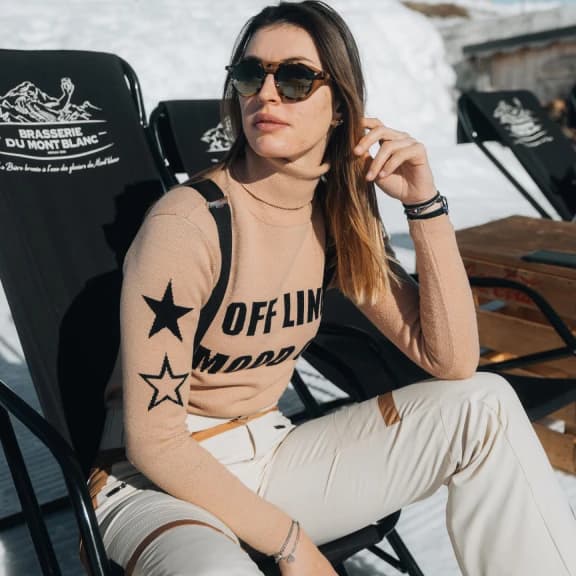 Elin Silverio on a sun lounger